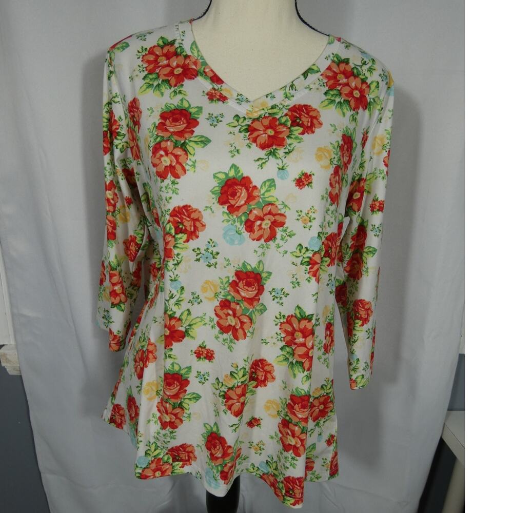 The Pioneer Woman Small Shirt 3/4 Sleeves Stretchy Floral V-Neck Cottagecore